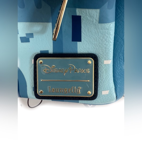 NWT Exclusive Rare Loungefly Disney Parks Cinderella Castle Mini Backpack - Picture 5 of 8